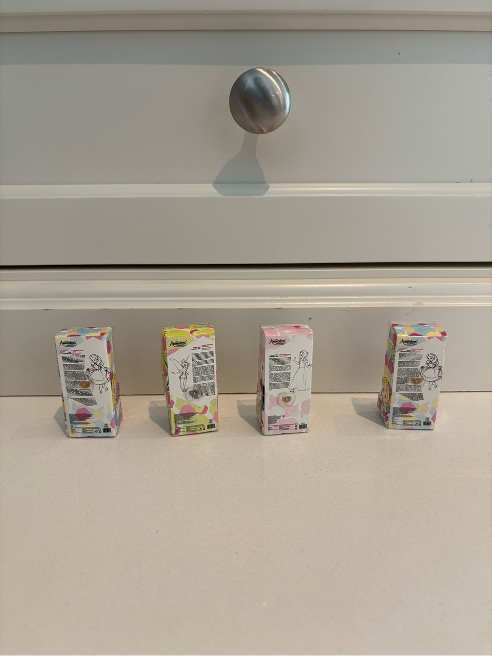 Mini Brands Disney Princess Animators Collection - Picture 4 of 4